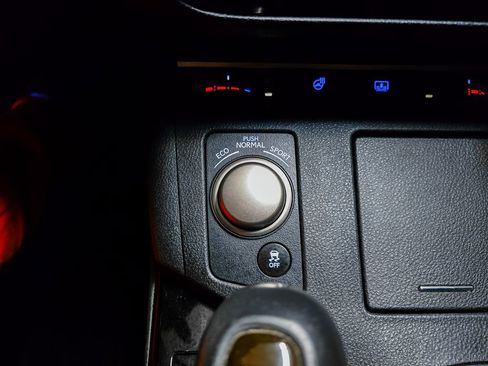 Used 2013 Lexus ES 350 image 32