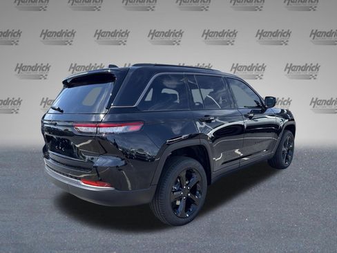 New 2026 Jeep Grand Cherokee Limited RWD image 8