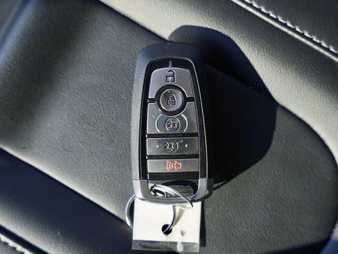 Used 2025 Ford Expedition Max Platinum w/ Driver's Package image 38