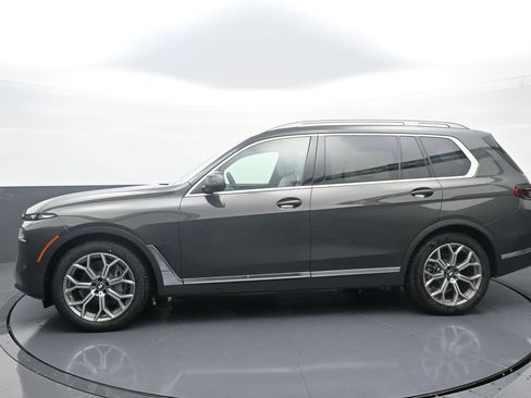 New 2026 BMW X7 xDrive40i image 8