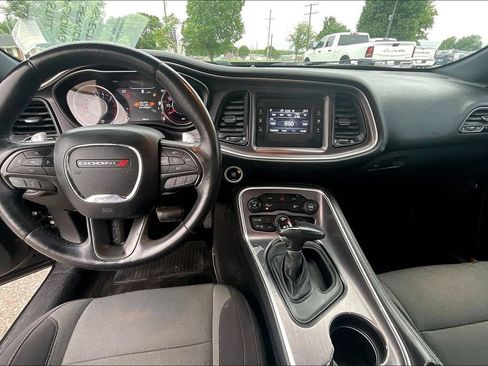 Used 2015 Dodge Challenger R/T w/ Quick Order Package 28B R/T RWD image 15