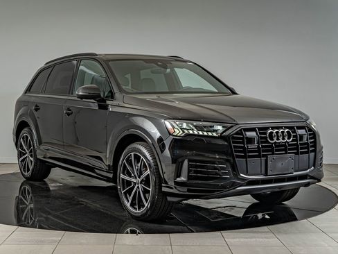 Used 2023 Audi Q7 3.0T Premium Plus w/ Premium Plus Package AWD/4WD image 3