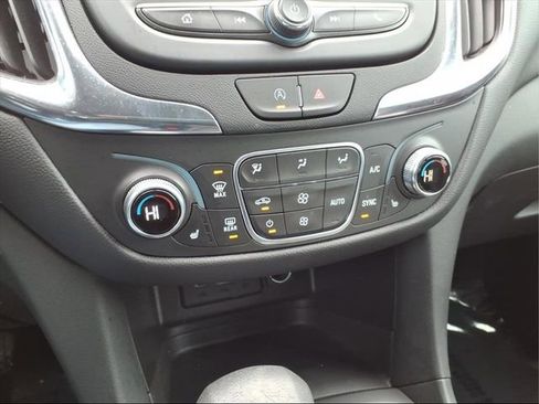 Used 2024 Chevrolet Equinox LT w/ LPO, Floor Liner Package image 19