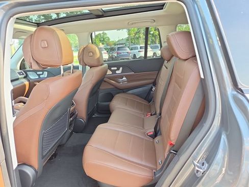 New 2026 Mercedes-Benz GLS 450 4MATIC image 31