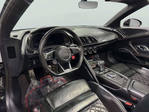 Used 2017 Audi R8 V10 w/ Carbon Exterior Package AWD/4WD image 39