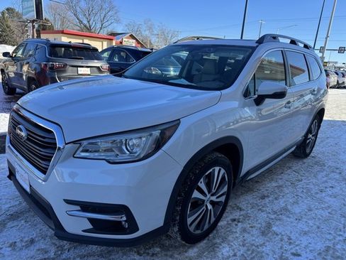 Used 2019 Subaru Ascent Limited image 3