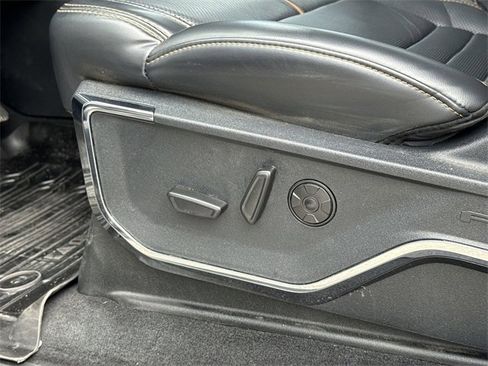 Certified 2024 Ford F350 Platinum w/ FX4 Off-Road Package image 25