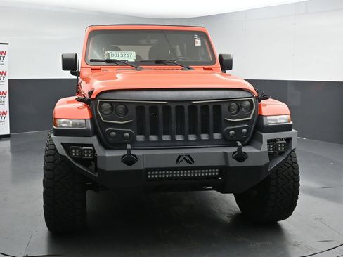 Used 2020 Jeep Wrangler Unlimited Sahara w/ Uconnect 4C Nav & Sound Group image 3