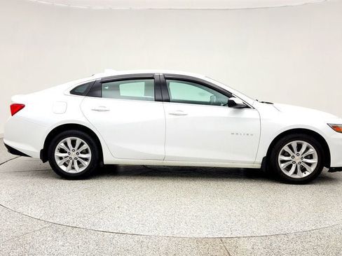 Used 2023 Chevrolet Malibu LT w/ Driver Confidence Package FWD image 4