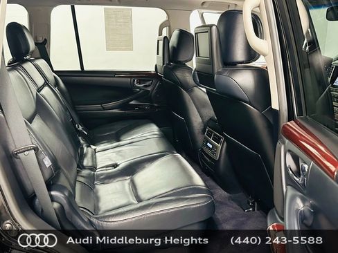 Used 2013 Lexus LX 570 4WD w/ Luxury Pkg w/Pre-crash image 26