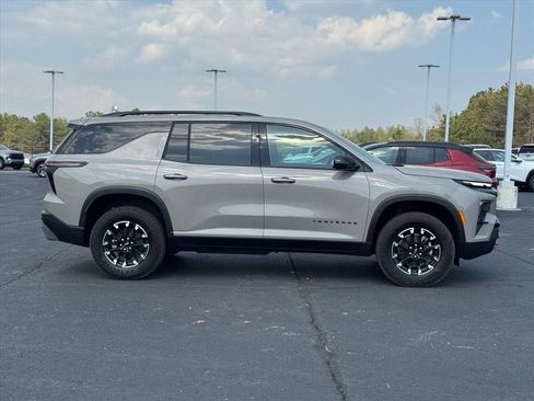 New 2026 Chevrolet Traverse Z71 AWD/4WD image 2