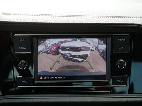 Certified 2024 Volkswagen Jetta S FWD image 29