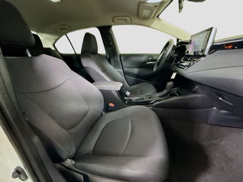 Used 2021 Toyota Corolla LE FWD image 28