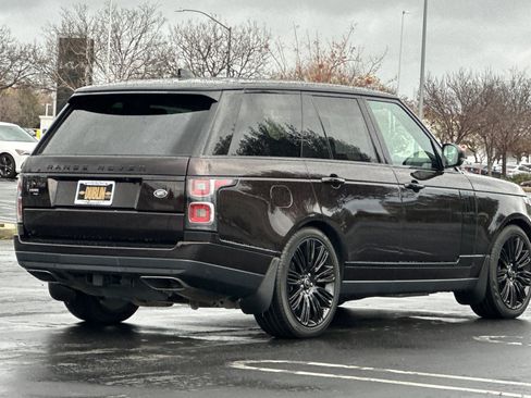 Used 2022 Land Rover Range Rover Westminster Edition image 4