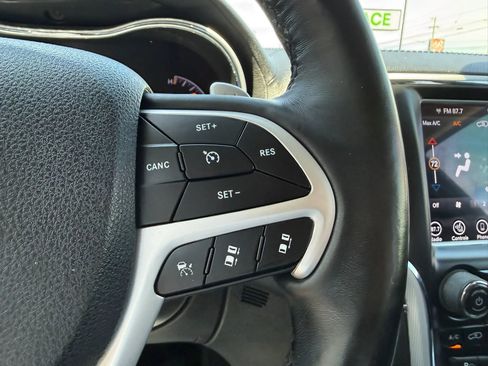Used 2018 Jeep Grand Cherokee Summit w/ Platinum Series Group AWD/4WD image 32