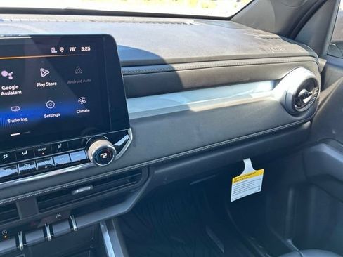 New 2026 Chevrolet Colorado LT w/ LT Convenience Package AWD/4WD image 4