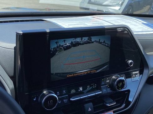 Certified 2026 Toyota Highlander XLE AWD/4WD image 32