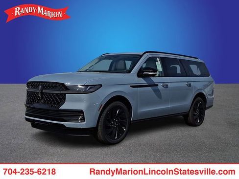 New 2026 Lincoln Navigator L Reserve image 1