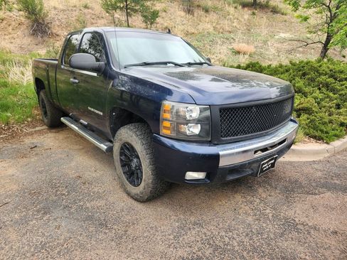 Used 2011 Chevrolet Silverado 1500 LT w/ All-Star Edition AWD/4WD image 10