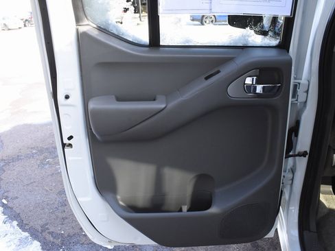 Used 2016 Nissan Frontier SV w/ SV Value Truck Package image 20