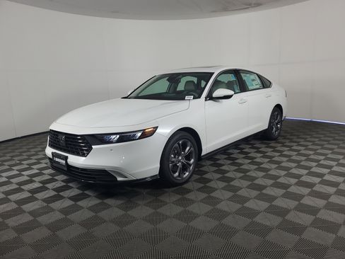 New 2026 Honda Accord EX-L image 8