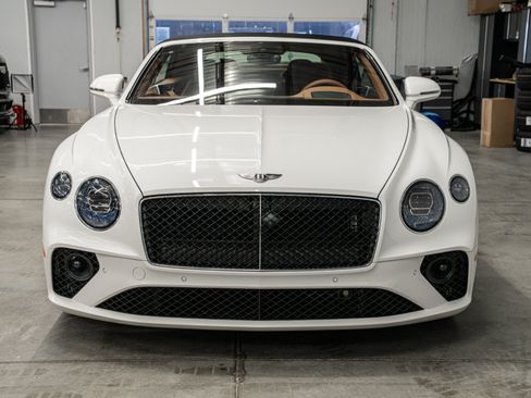 Used 2024 Bentley Continental GT Mulliner AWD/4WD image 45