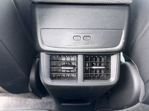 Used 2026 Chevrolet Equinox RS w/ Safety and Technology Package FWD image 31