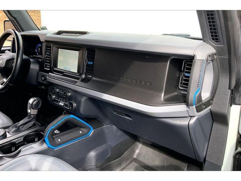 Used 2022 Ford Bronco Black Diamond image 14