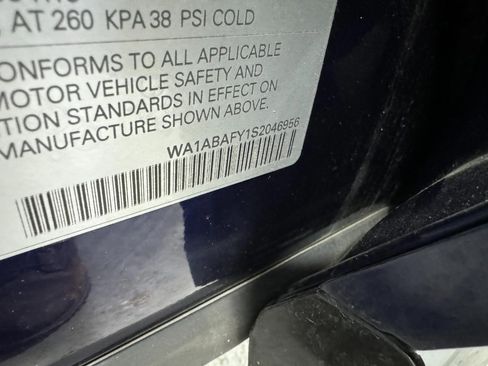 Certified 2025 Audi Q5 2.0T Premium w/ Convenience Plus Package image 36