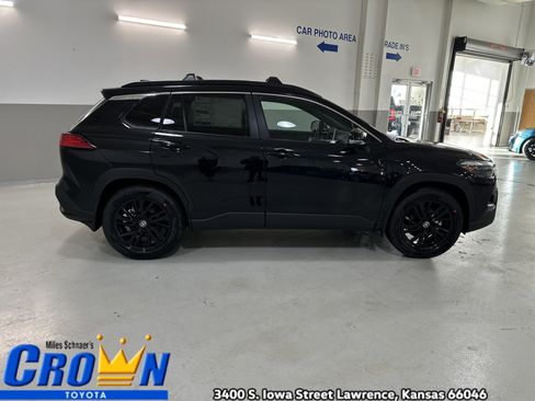 New 2026 Toyota Corolla Cross XSE image 10