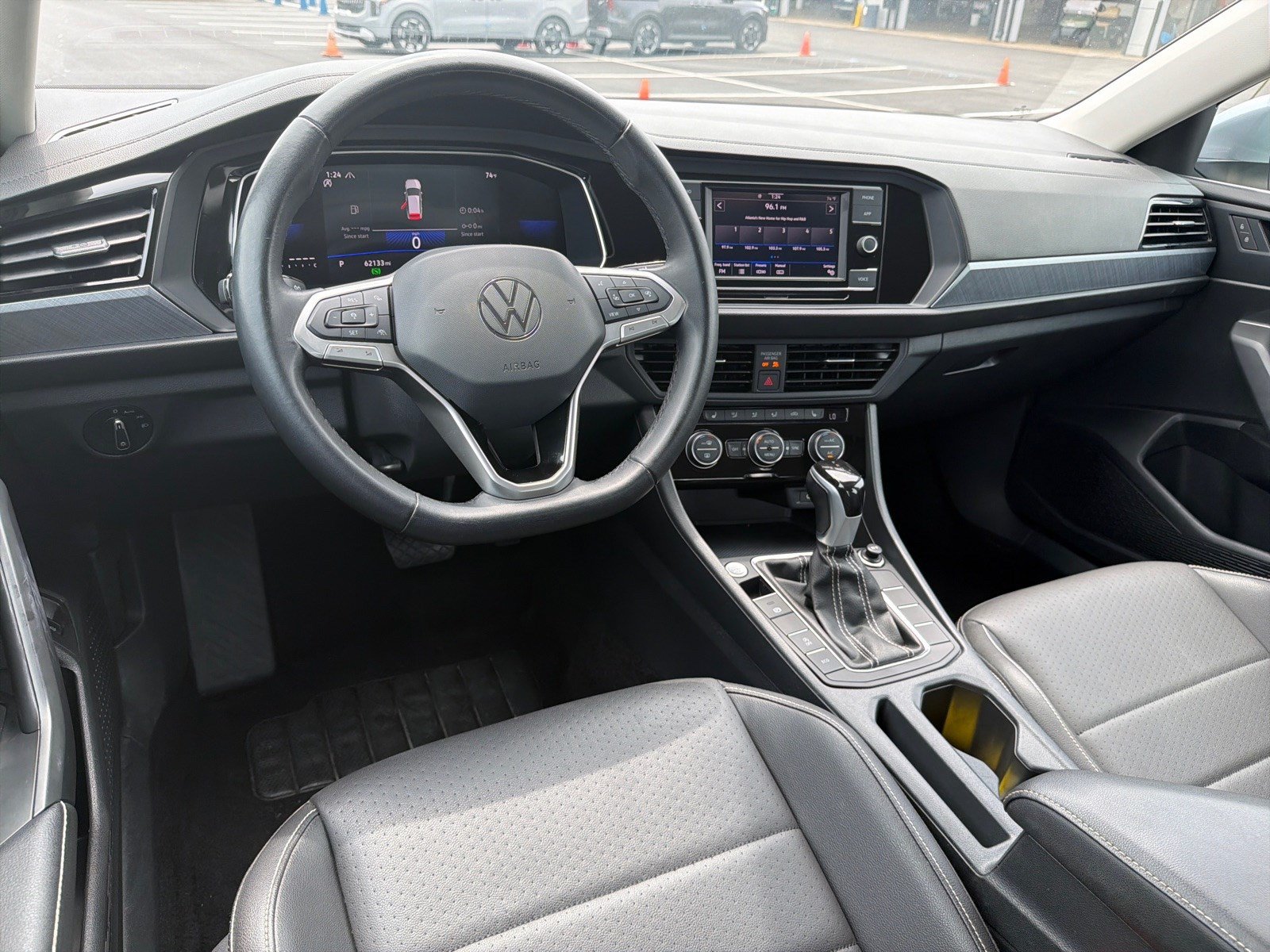 Used 2024 Volkswagen Jetta SE FWD image 22