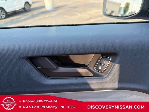 Used 2025 Ford Maverick XLT FWD image 12