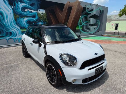Used 2014 MINI Cooper Countryman S FWD image 3