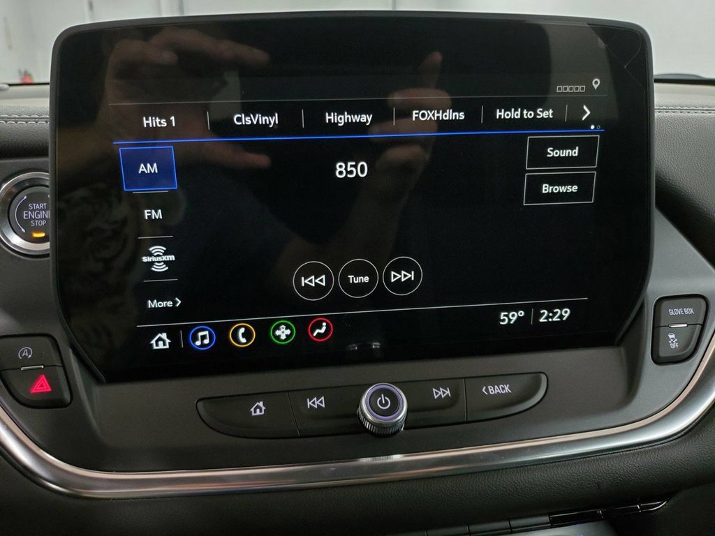 Used 2025 Chevrolet Blazer LT FWD image 16