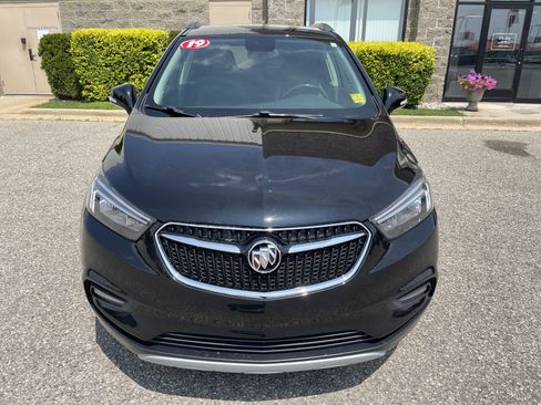 Used 2019 Buick Encore Sport Touring w/ LPO, Active Package AWD/4WD image 8