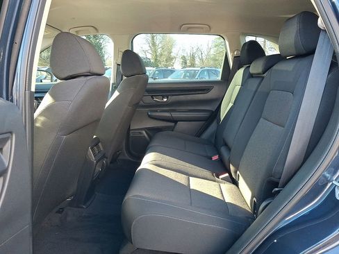 Used 2023 Honda CR-V LX image 9