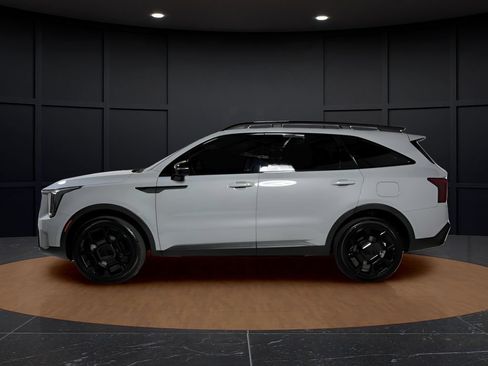 Used 2025 Kia Sorento X-Line EX AWD/4WD image 4