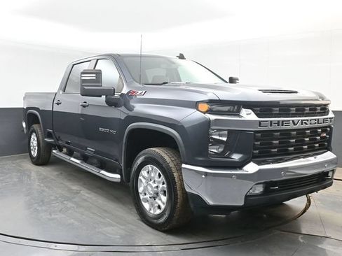 Used 2020 Chevrolet Silverado 2500 LT w/ All Star Edition AWD/4WD image 2