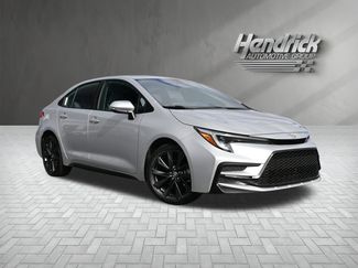 Used 2024 Toyota Corolla SE video 2