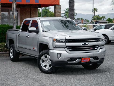 Used 2017 Chevrolet Silverado 1500 LTZ Z71 w/ LTZ Plus Package AWD/4WD image 2