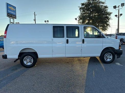 New 2025 Chevrolet Express 3500 Extended w/ Driver Convenience Package image 8
