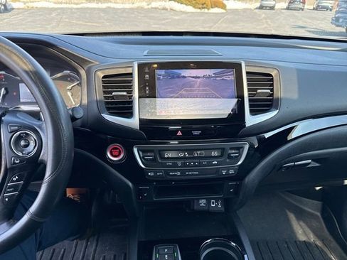 Used 2020 Honda Ridgeline Black Edition image 18