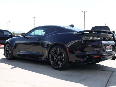 Used 2021 Chevrolet Camaro ZL1 RWD image 4