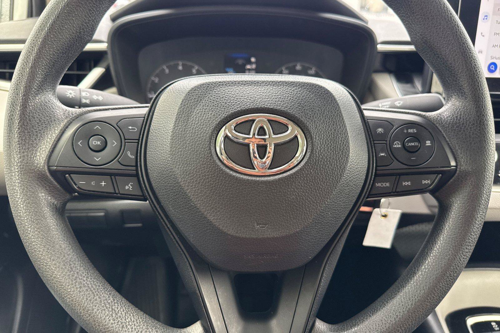 Used 2024 Toyota Corolla LE FWD image 25