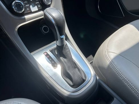 Used 2014 Buick Verano FWD image 29