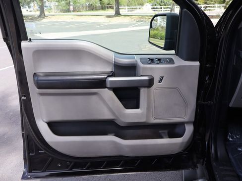 Used 2019 Ford F150 XLT w/ XTR Package image 23