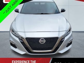 Used 2019 Nissan Altima 2.5 SR w/ SR Premium Package image 1