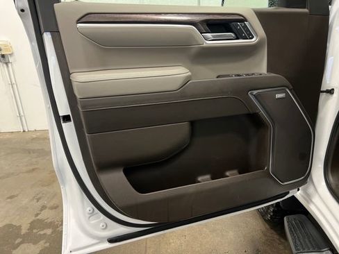 Certified 2025 Chevrolet Silverado 1500 LTZ w/ LTZ Premium Package image 10