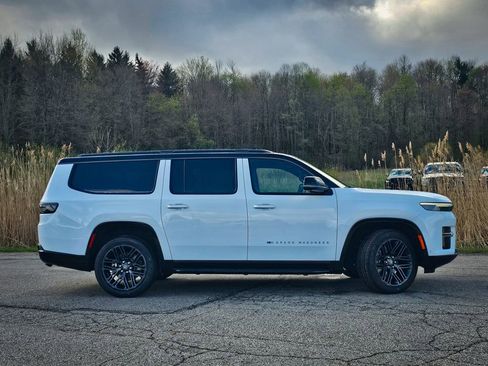 New 2026 Jeep Grand Wagoneer L 4WD image 2