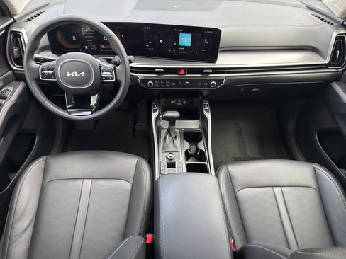 Certified 2024 Kia Sorento S w/ Panoramic Sunroof Package AWD/4WD image 24